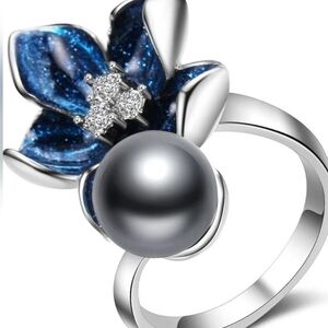 Elegant Silver and Blue Floral Ring